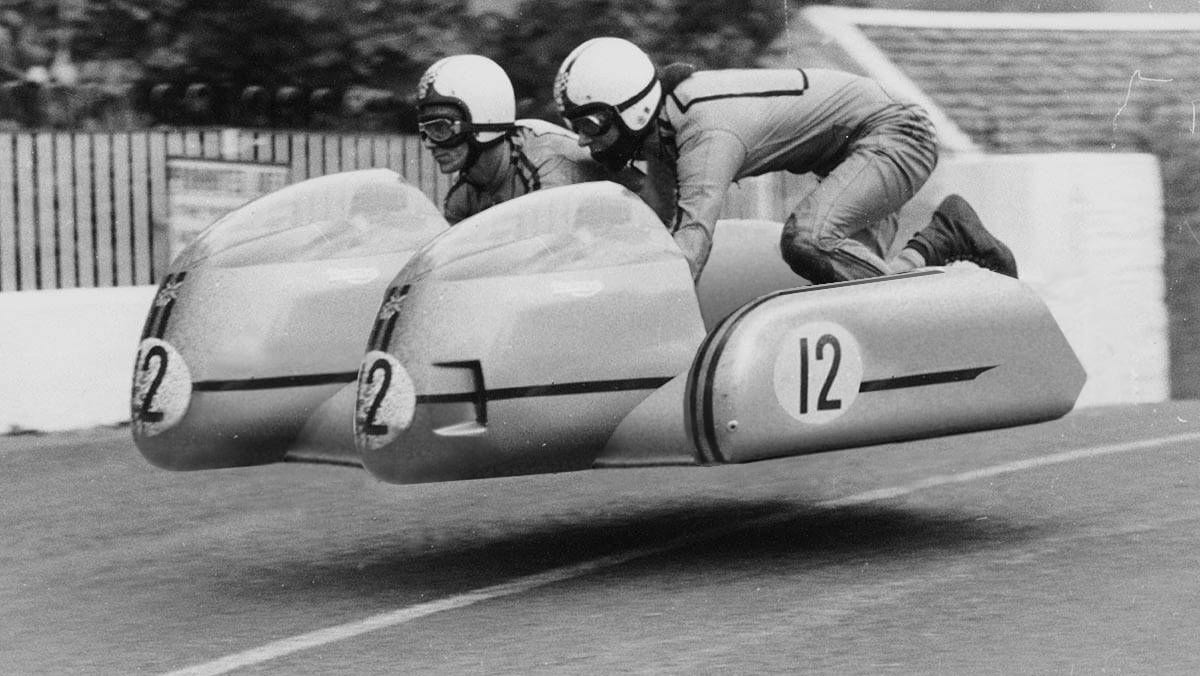 Vintage Hovercraft Racing