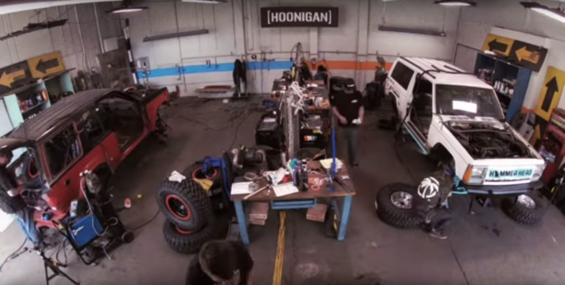 Hoonigan Build & Battle