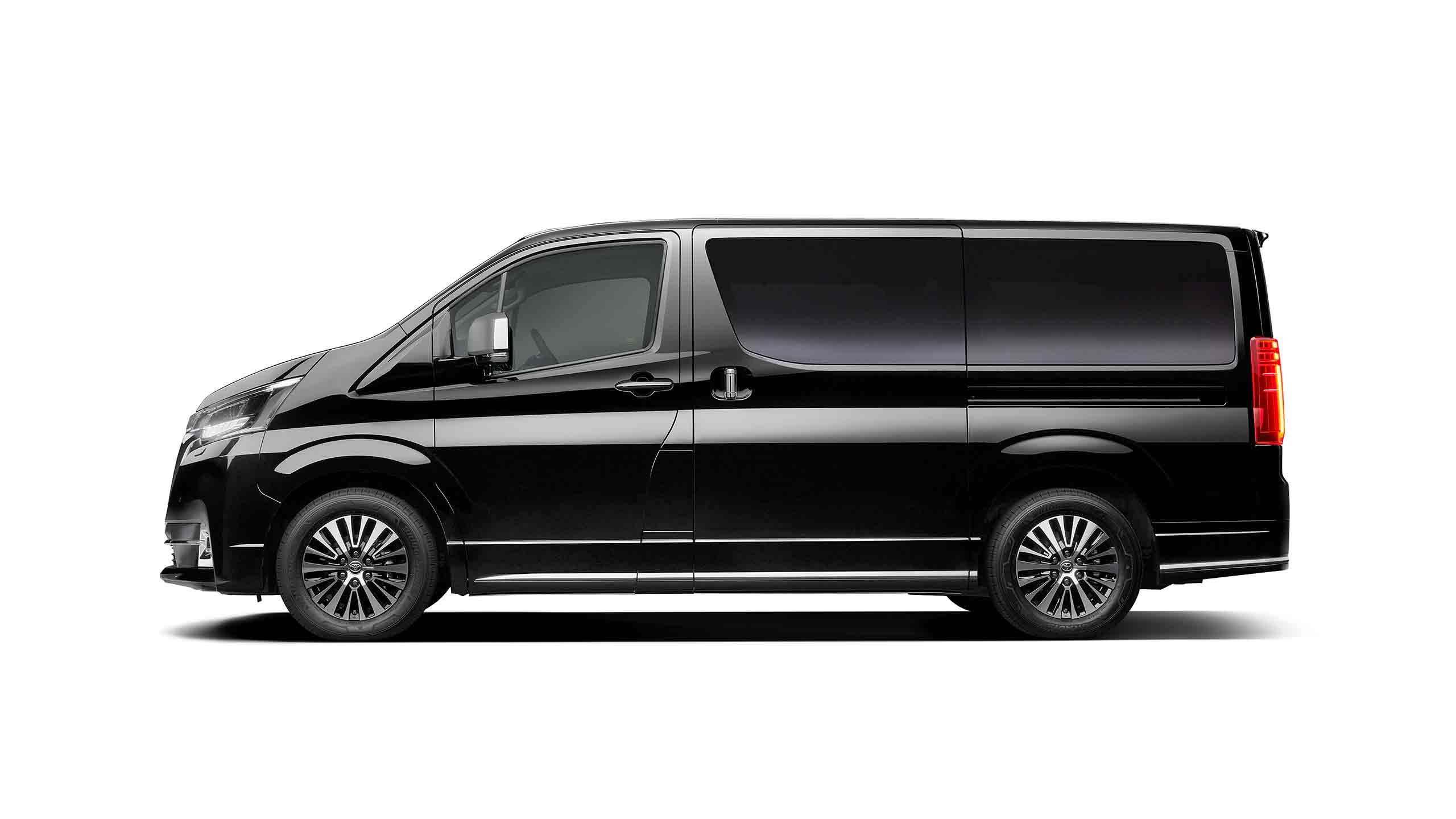 2020 Toyota GranAce profile