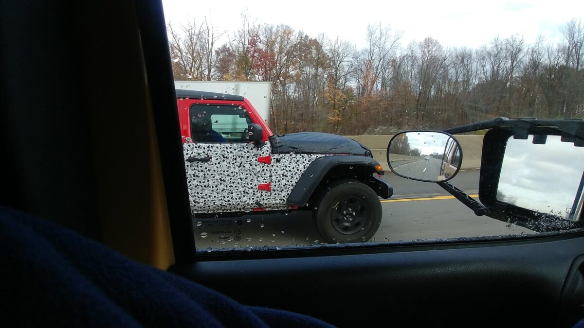 Jeep Gladiator spy photo