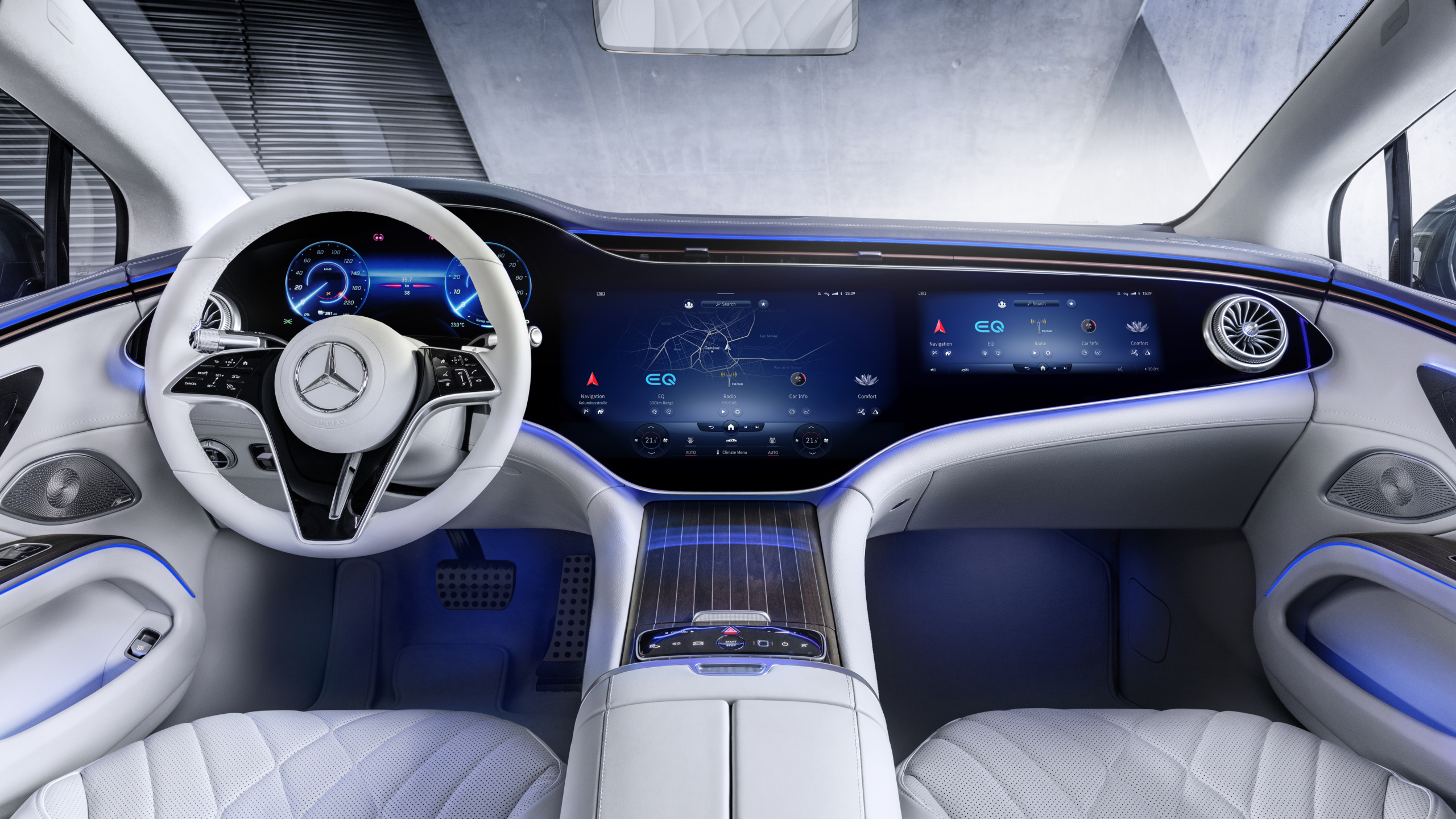 Mercedes-EQ EQS screen