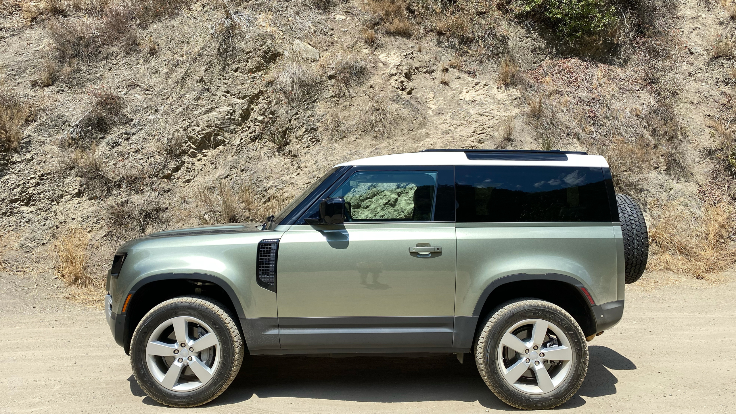 land rover defender 90 profile