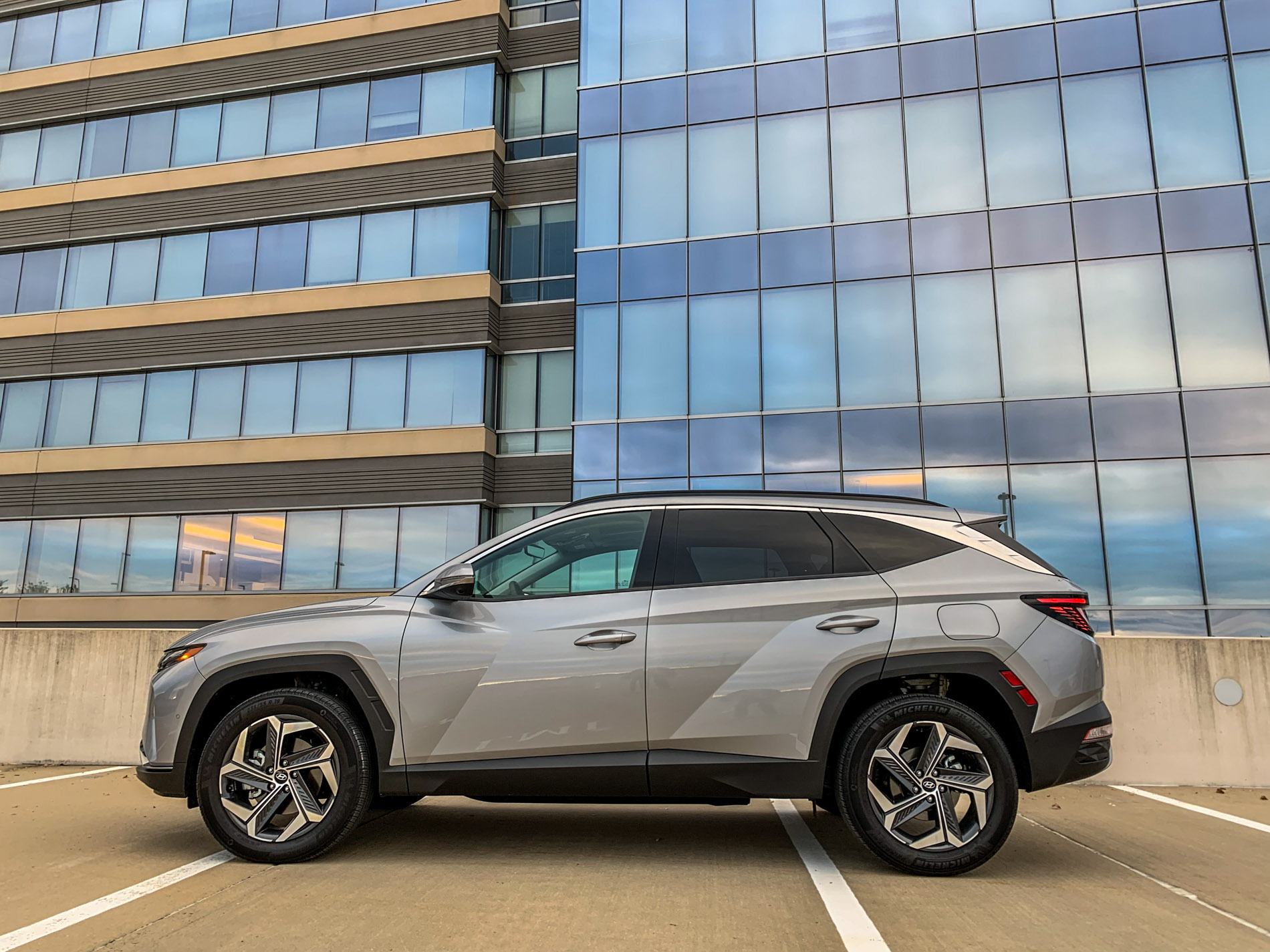2022 Hyundai Tucson Limited AWD Hybrid