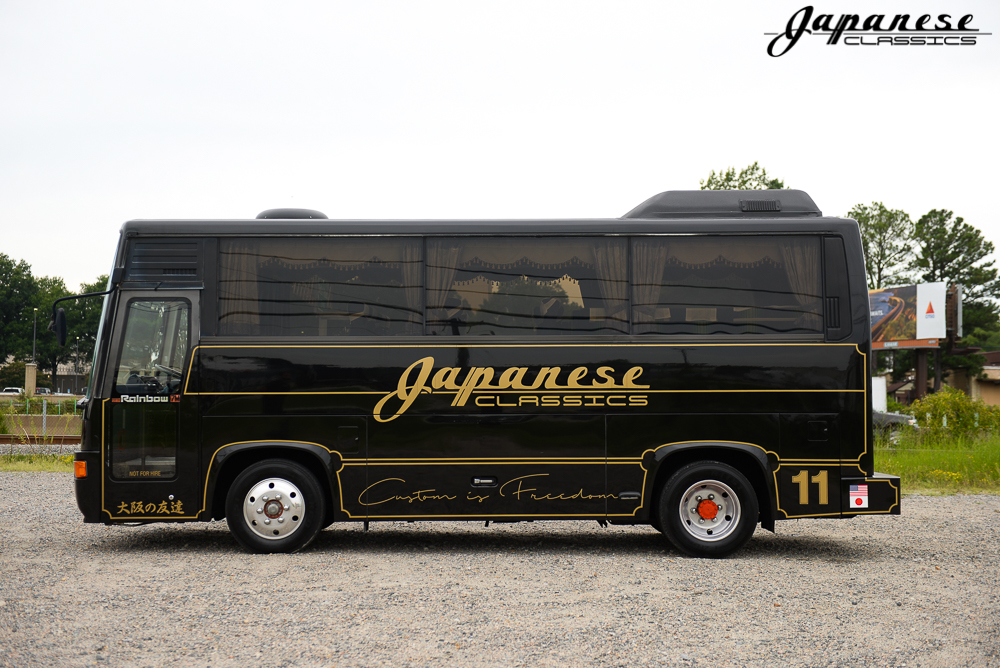 hino bus