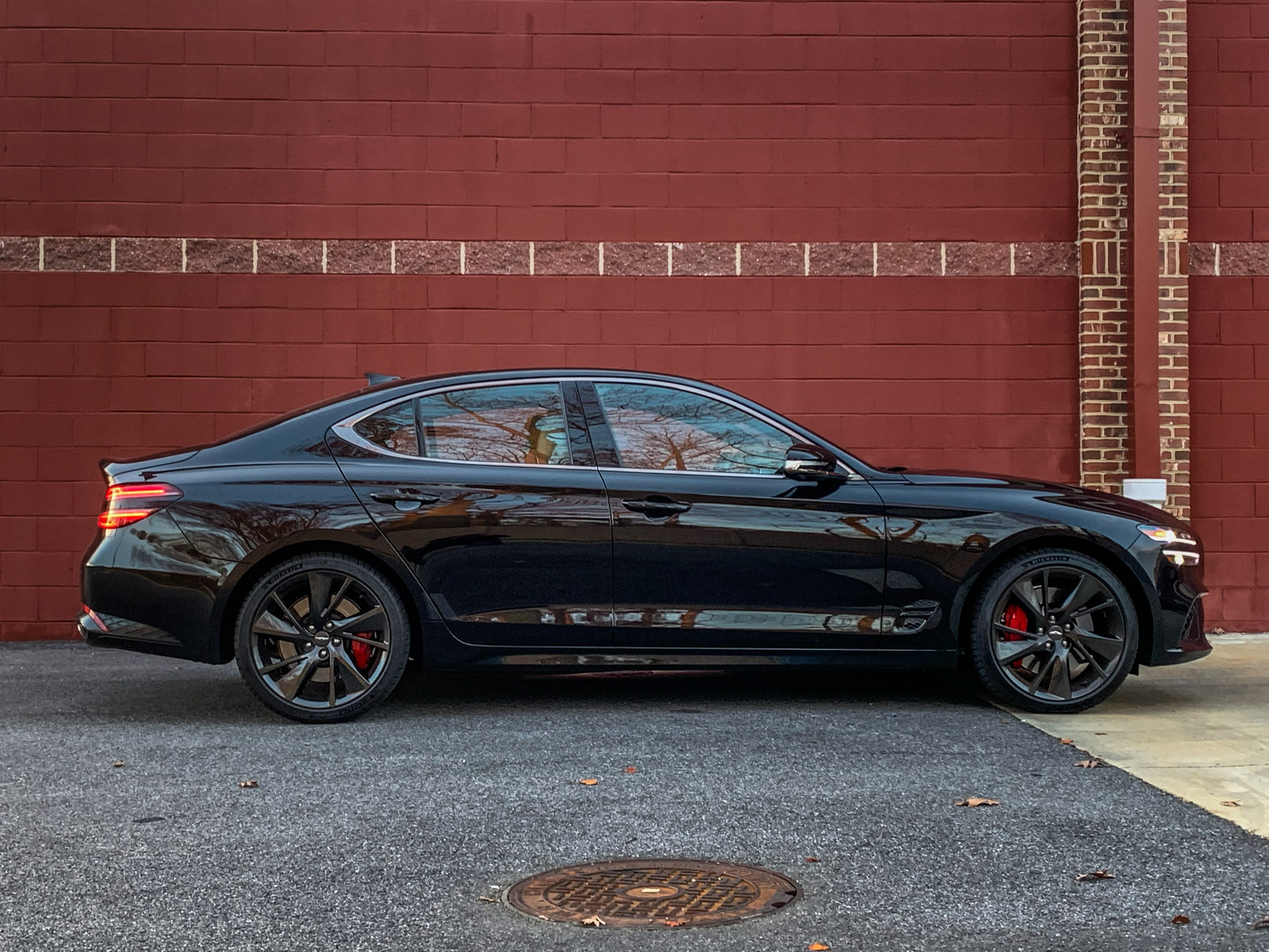 2022 Genesis G70 RWD 3.3T Sport Prestige