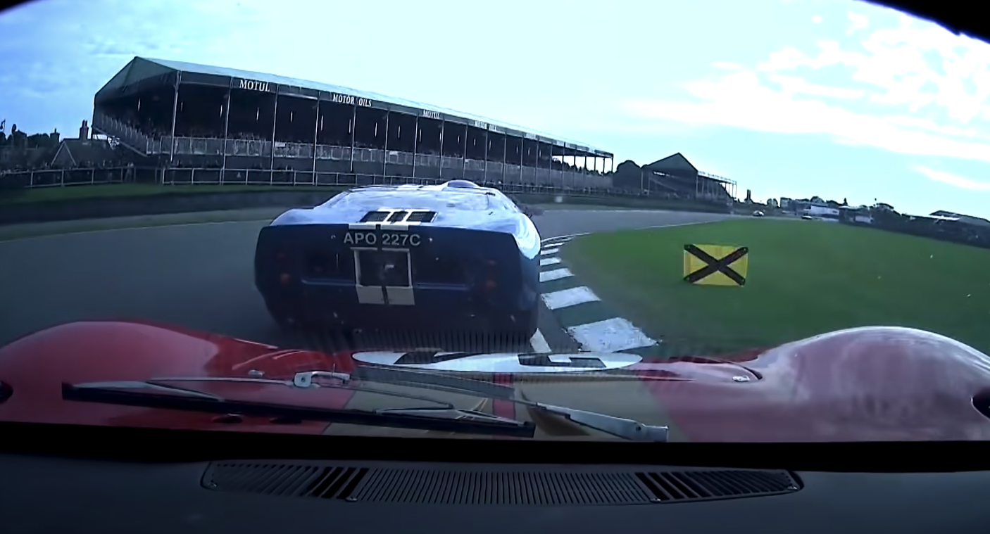 ford gt40 racing at goodwood