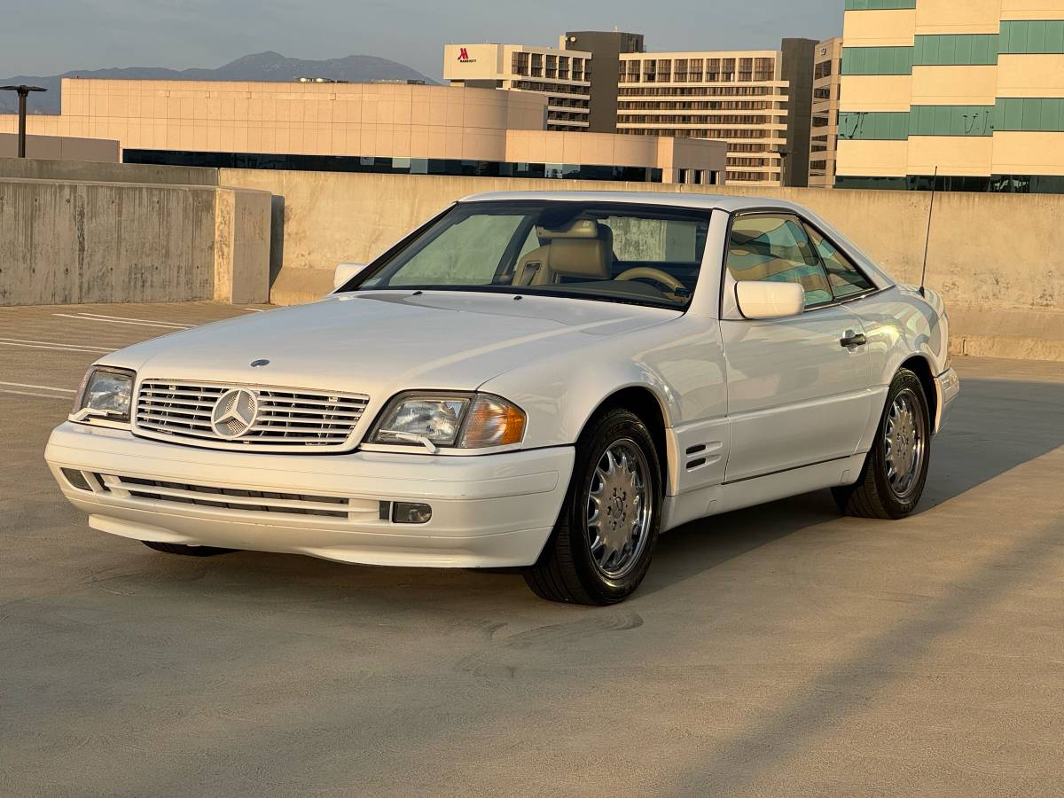 1998 mercedes benz sl500 parked at sunset